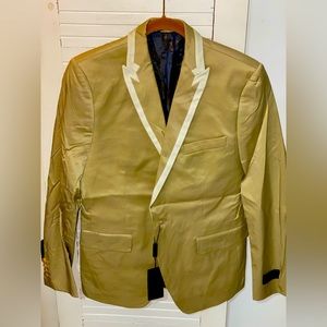 Maison
Maison Messori
Made in Italy
Tailor made menswear
Tailor made suits